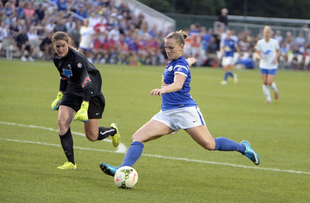 8-22-14 FCKC_Amy_Rodriuez_BOS_Alyssa_Naeher_2